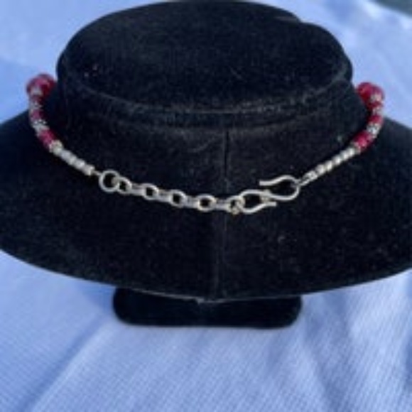Red, White and Silver Beaded Choker Necklace - Picture 3 of 3
